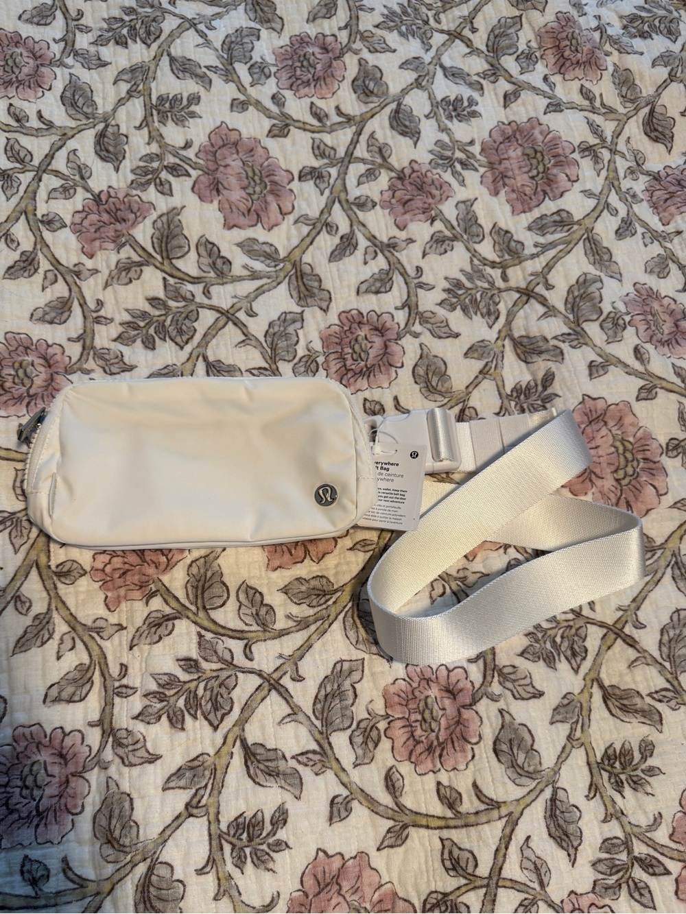 lululemon athletica Everywhere Belt Bag - Pure White